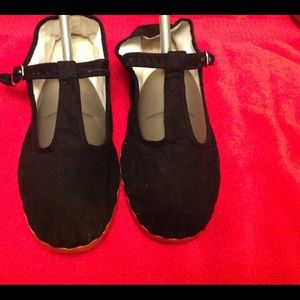 🌚 Hoa Yu Cotton Mary Janes, from Urban Outfitters